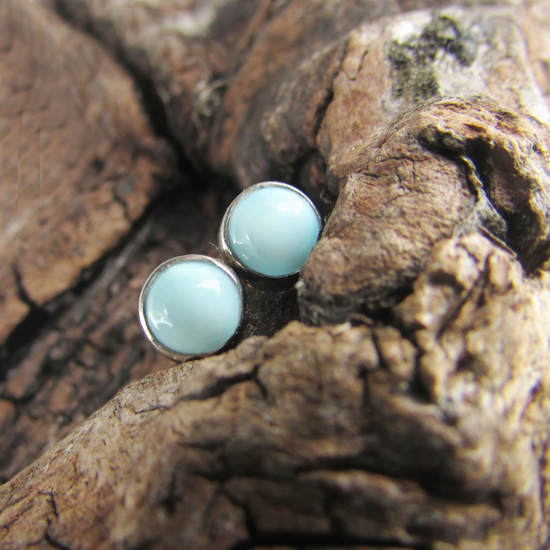 Zlaté náušnice s larimary, bílé zlato