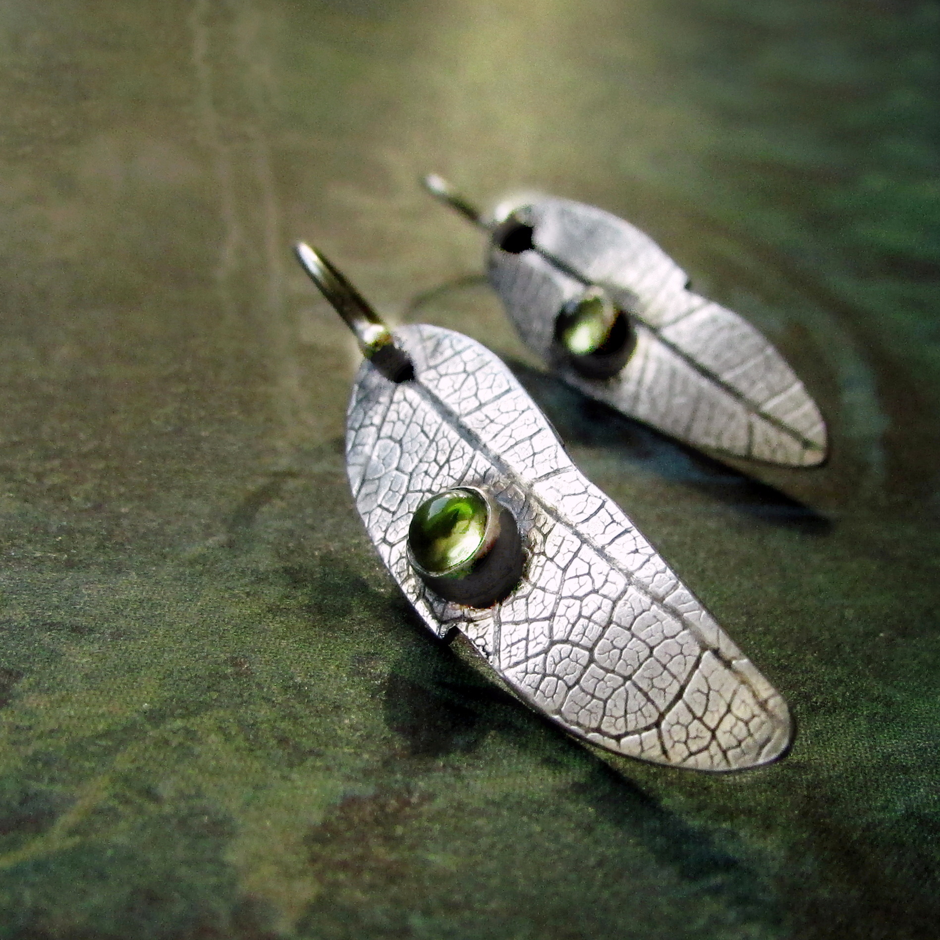 Stříbrné lísky s olivíny - ručně vyrobené náušnice